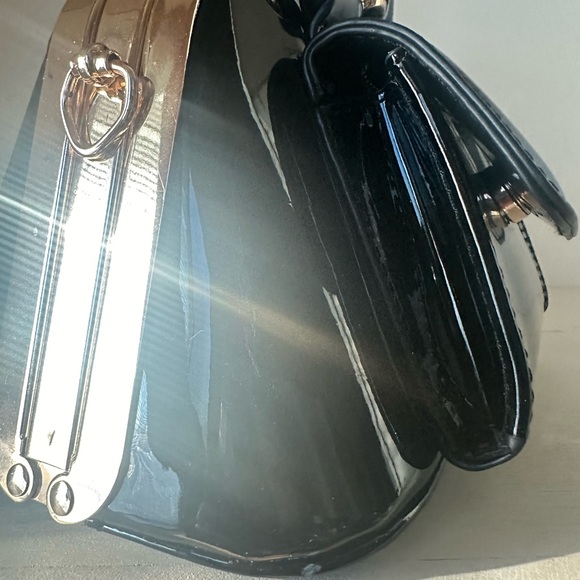 New La Terre Handbag Black Patent Leather - Picture 6 of 10